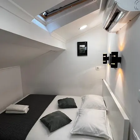 홈스테이 Apartamento Bernardim Ribeiro - 5ª Andar 리스본