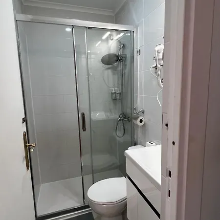 Pansiyon Apartamento Bernardim Ribeiro - 5ª Andar *