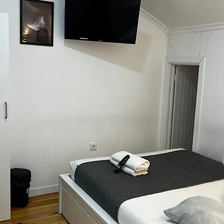 Apartamento Bernardim Ribeiro - 5ª Andar Pansiyon