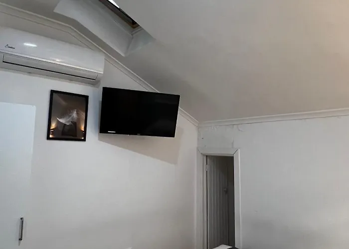 Apartamento Bernardim Ribeiro - 5ª Andar Lisbona