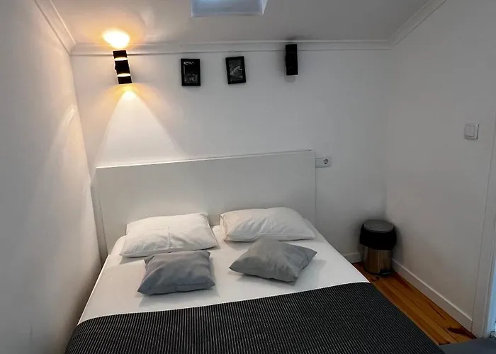 Kwatera prywatna Apartamento Bernardim Ribeiro - 5ª Andar